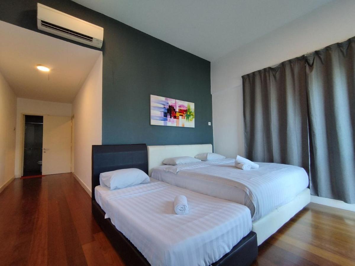Restary - Black Pink, Loft E - Imago Shopping Mall - Kk City- 3Br,8Pax 来沙旅 黑粉主题公寓 - Loft E - Imago商场 - 泳池 - Kk市中心 - 3房8人 كوتا كينابالو المظهر الخارجي الصورة